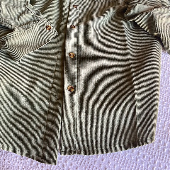 Corduroy button down shirt - Picture 3 of 5